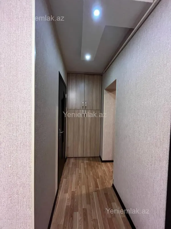 Satılır 3 otaqlı köhnə tikili 68 m²
