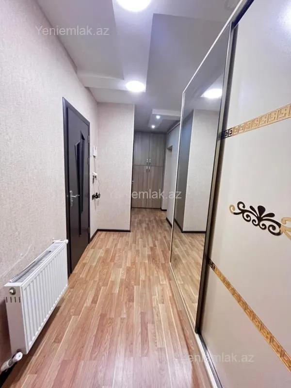 Satılır 3 otaqlı köhnə tikili 68 m²