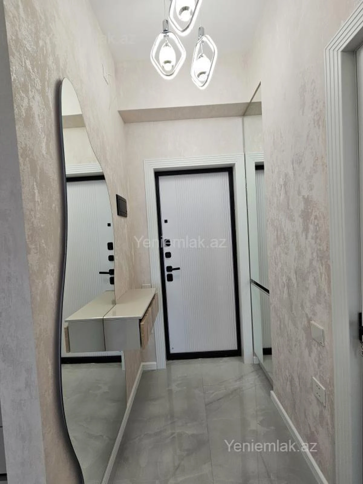 Satılır 2 otaqlı yeni tikili 40 m²