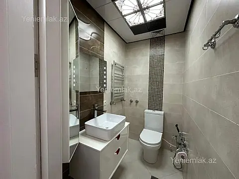 Satılır 3 otaqlı yeni tikili 133 m²