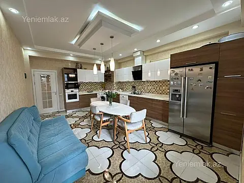 Satılır 3 otaqlı yeni tikili 133 m²