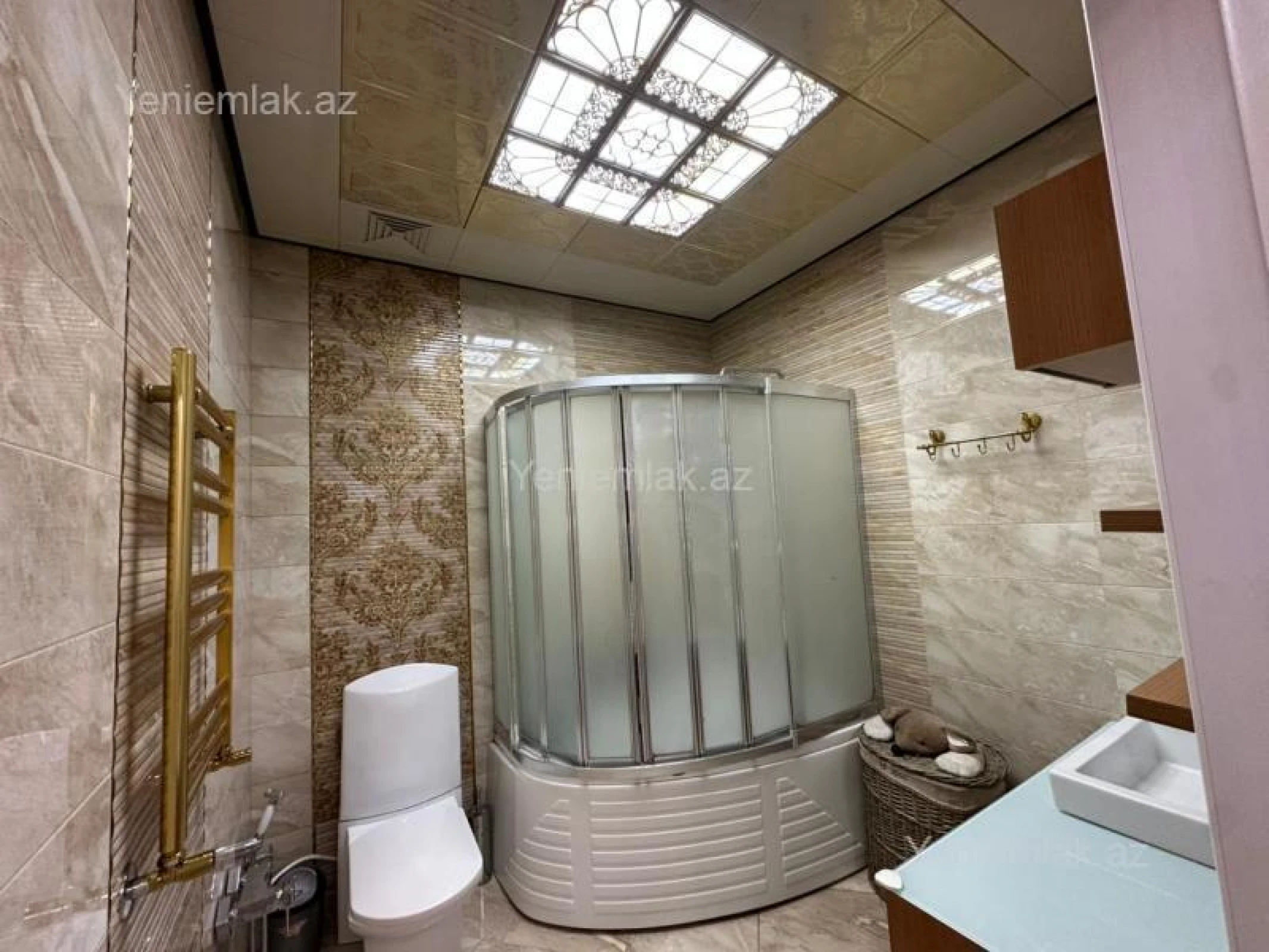 Satılır 3 otaqlı yeni tikili 133 m²