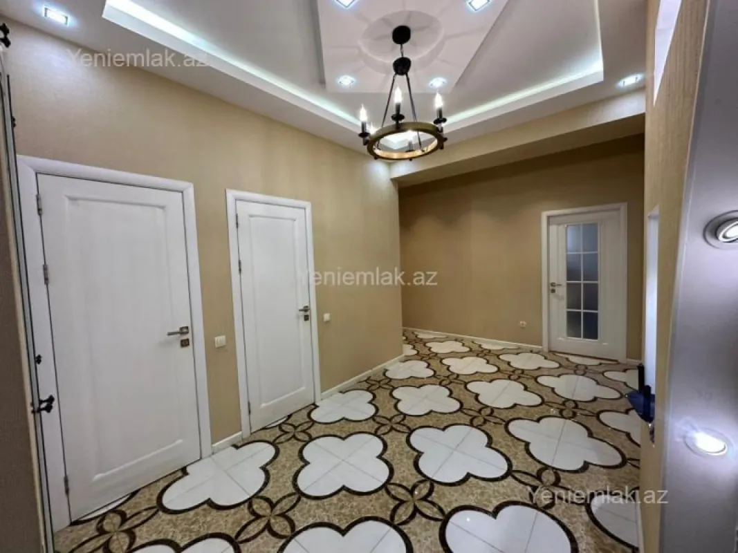 Satılır 3 otaqlı yeni tikili 133 m²