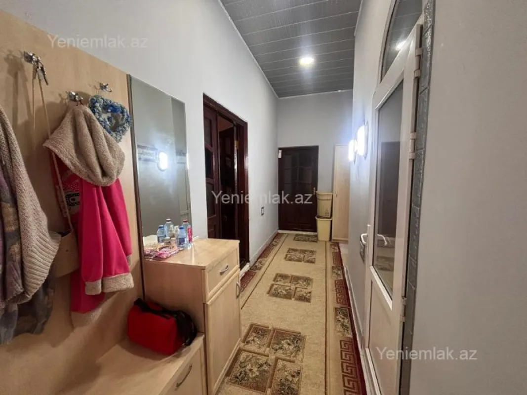 Satılır 5 otaqlı həyət evi 160 m²