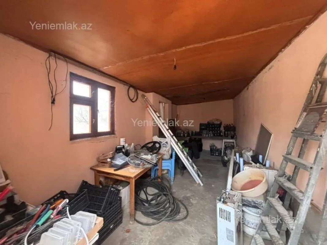 Satılır 5 otaqlı həyət evi 160 m²
