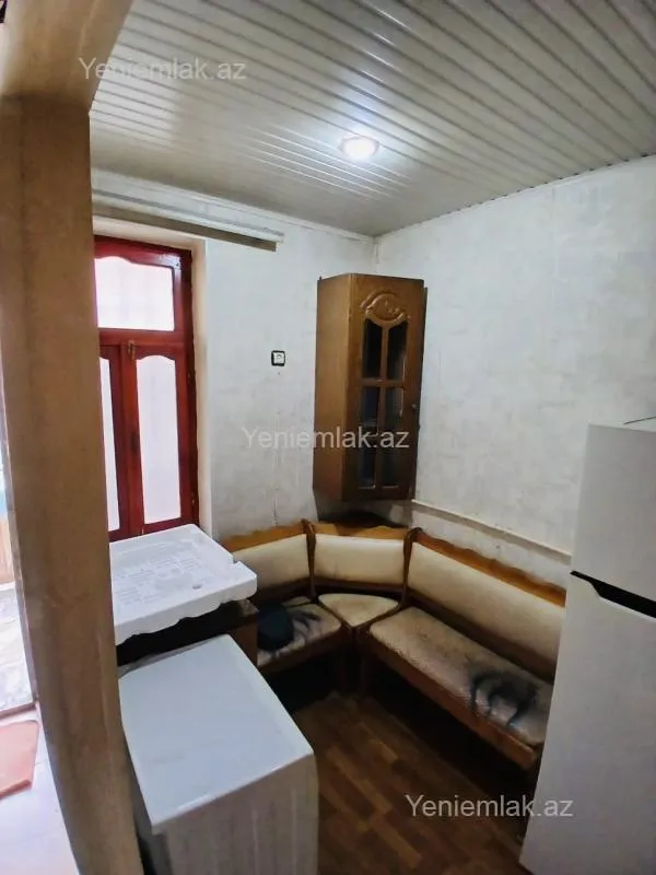 Satılır 1 otaqlı köhnə tikili 40 m²