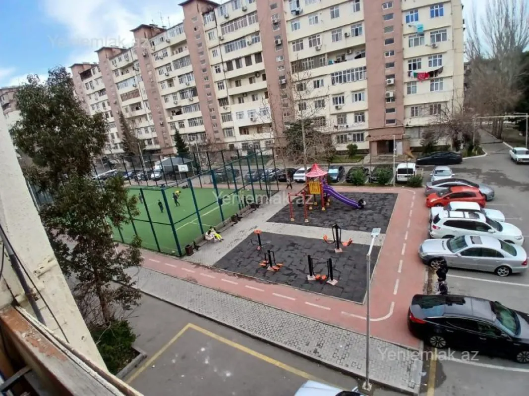 Satılır 1 otaqlı köhnə tikili 40 m²