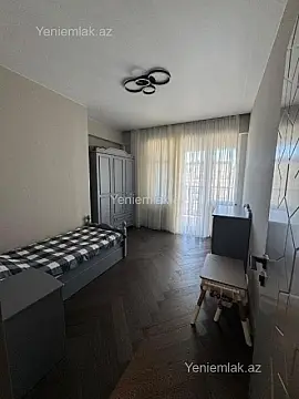 Satılır 3 otaqlı yeni tikili 75 m²