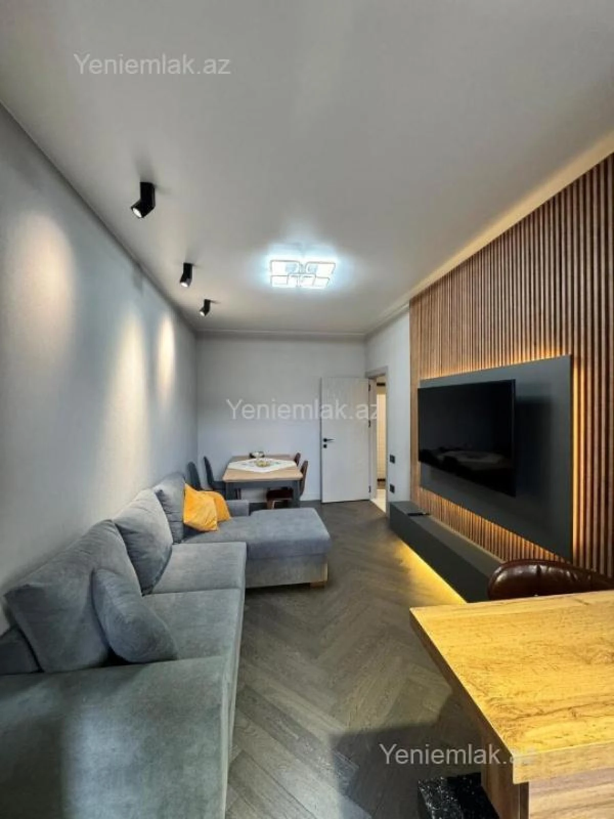 Satılır 3 otaqlı yeni tikili 75 m²