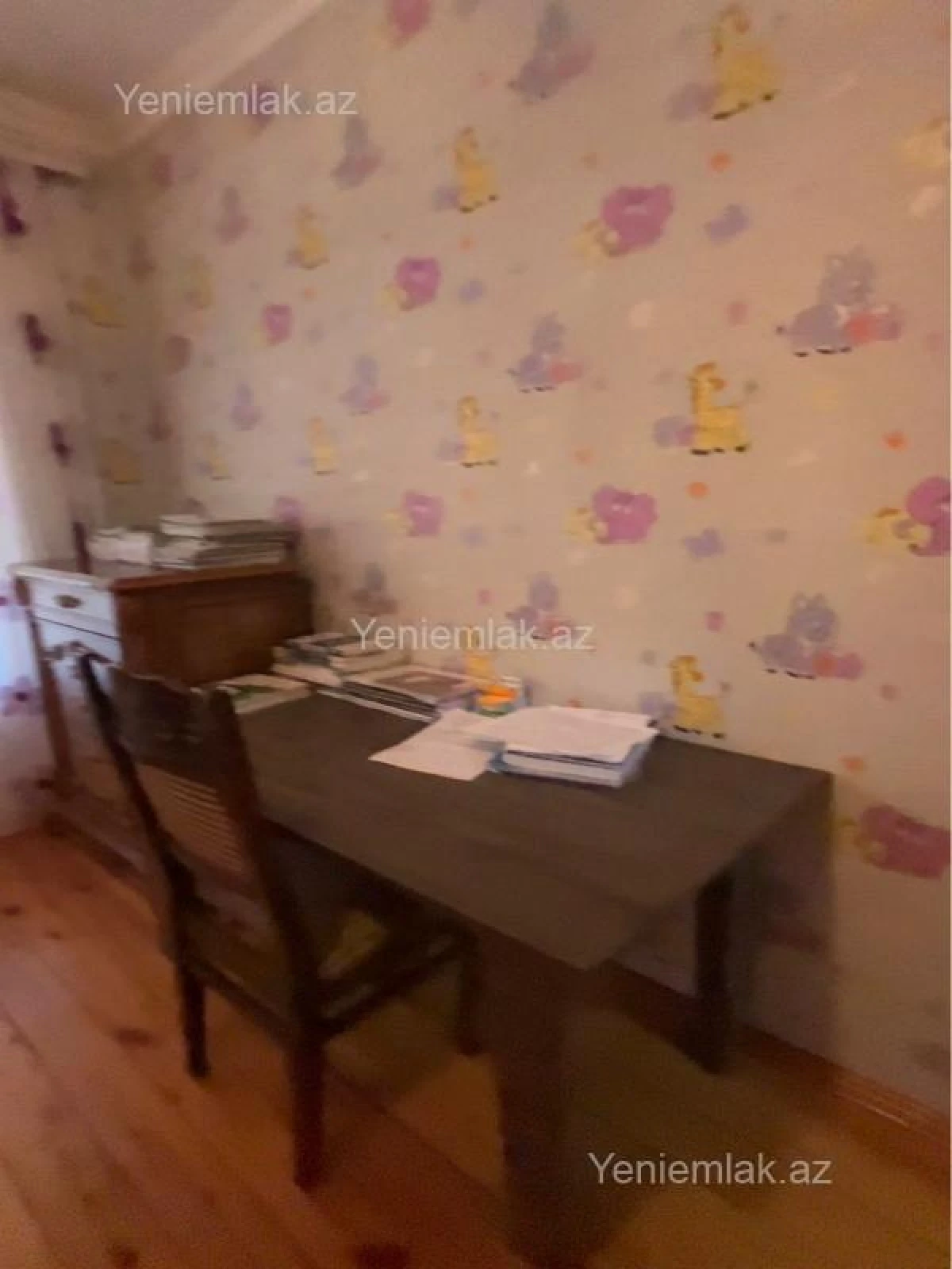 Satılır 3 otaqlı köhnə tikili 80 m²