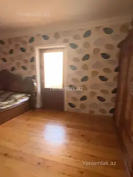 Satılır 3 otaqlı köhnə tikili 80 m²