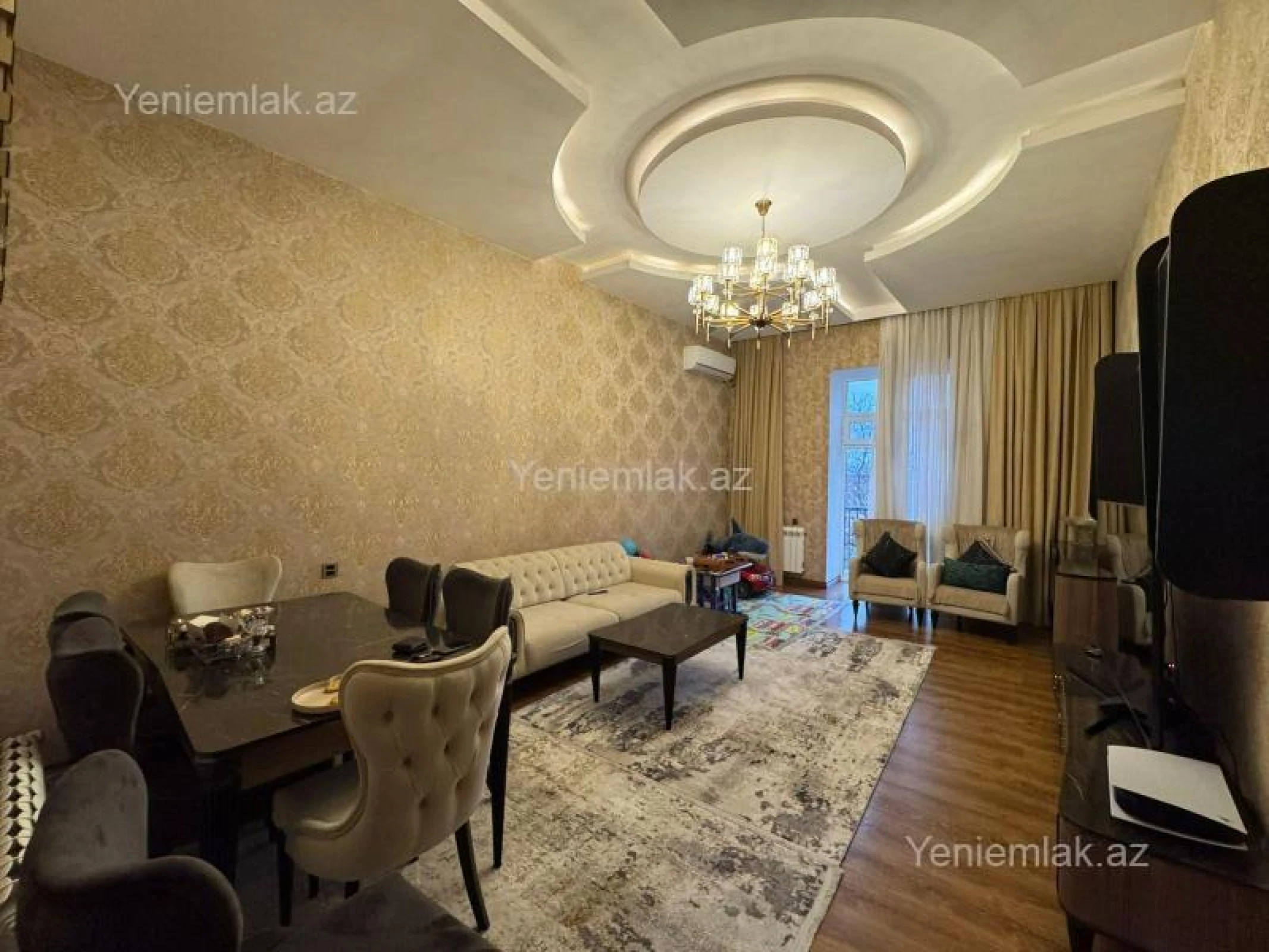 Satılır 2 otaqlı köhnə tikili 60 m²