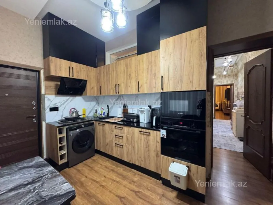 Satılır 2 otaqlı köhnə tikili 60 m²