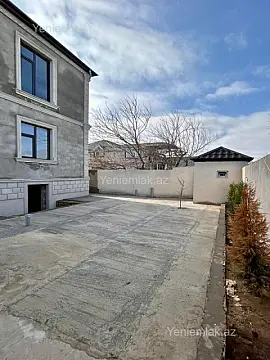 Satılır 5 otaqlı həyət evi 250 m²