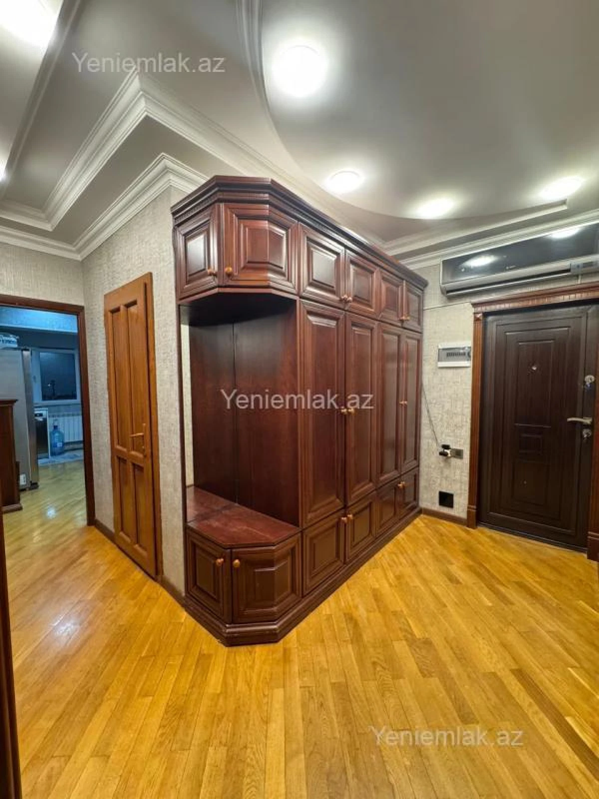 Satılır 3 otaqlı köhnə tikili 80 m²