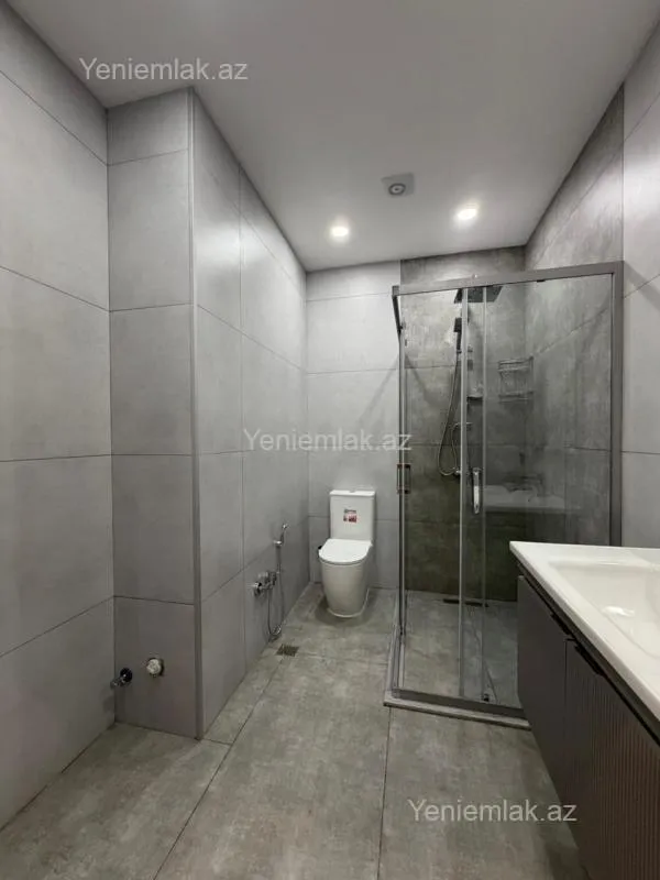 Satılır 2 otaqlı yeni tikili 60 m²
