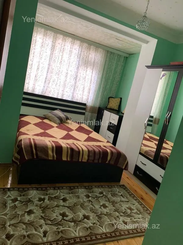 Satılır 2 otaqlı köhnə tikili 45 m²