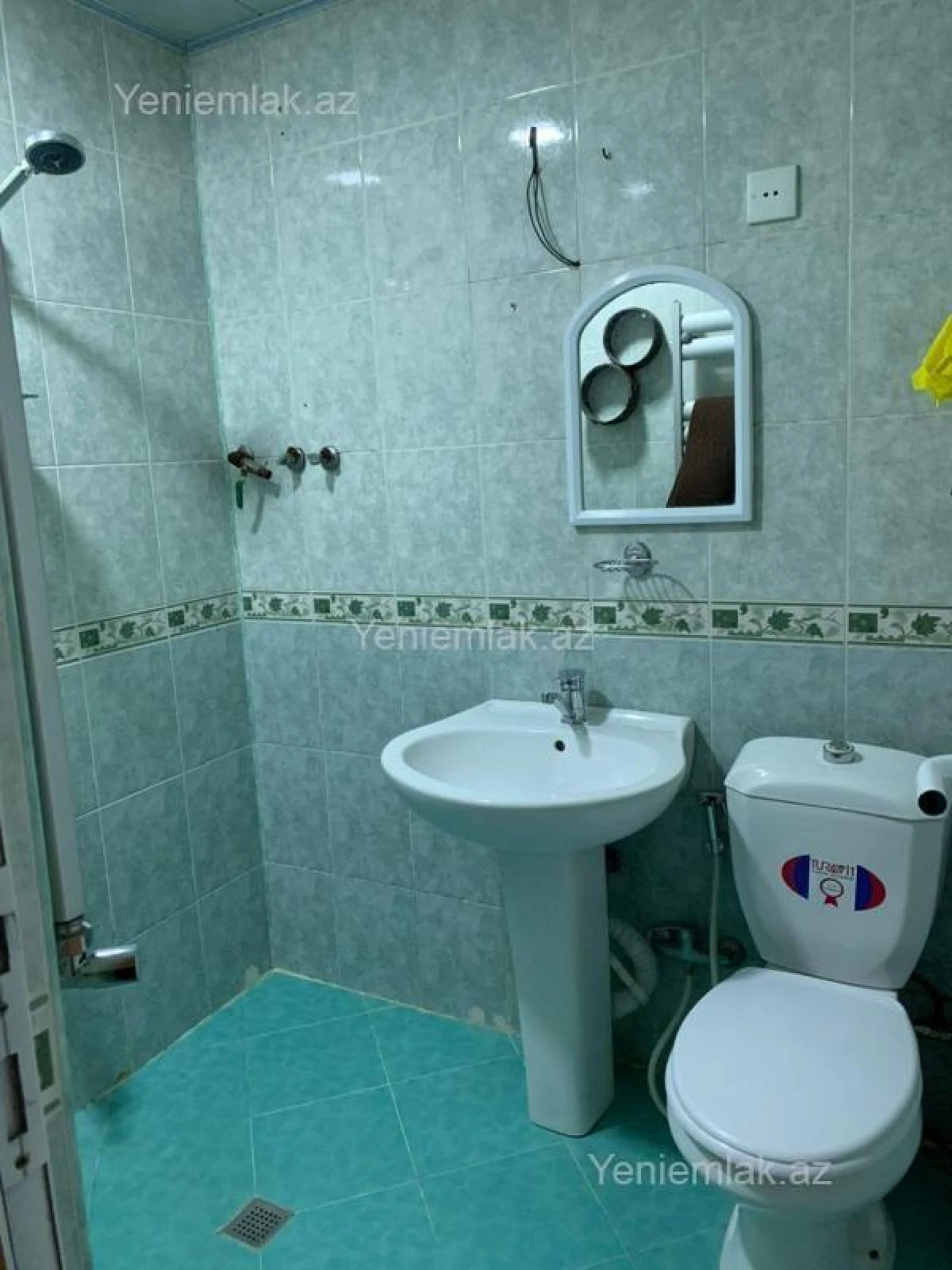 Satılır 2 otaqlı köhnə tikili 45 m²
