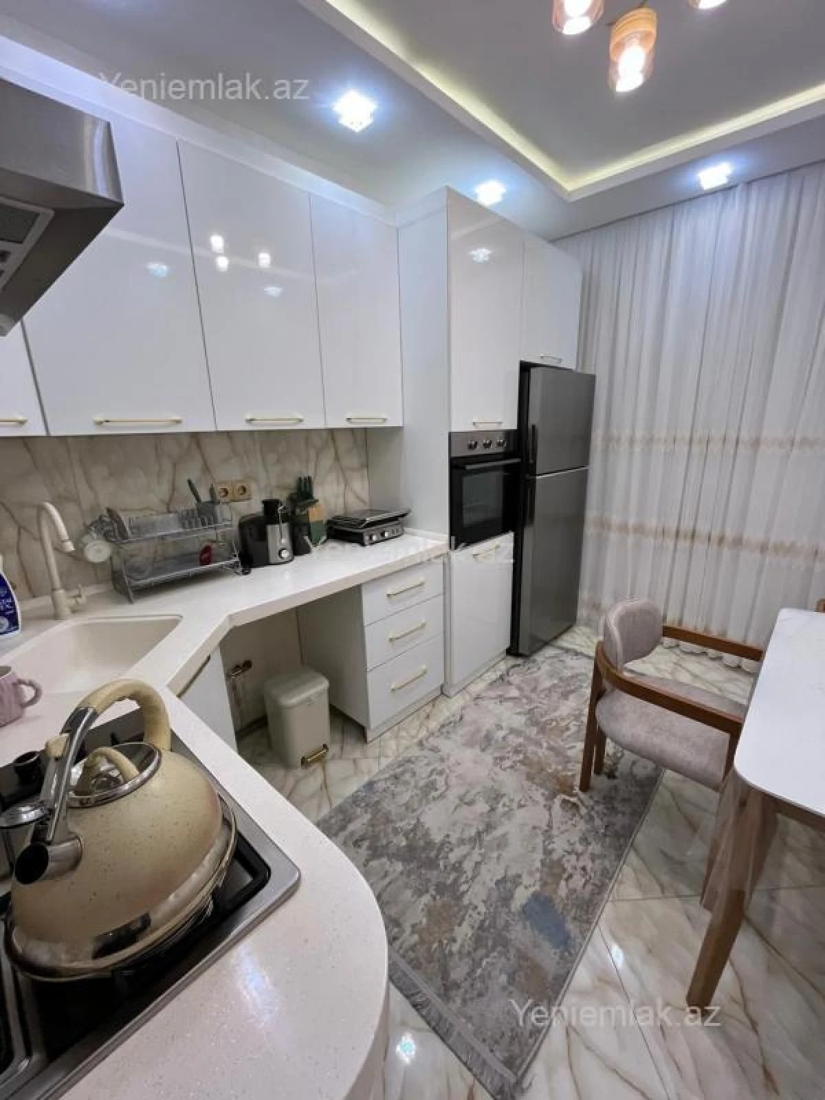 Satılır 3 otaqlı yeni tikili 85 m²