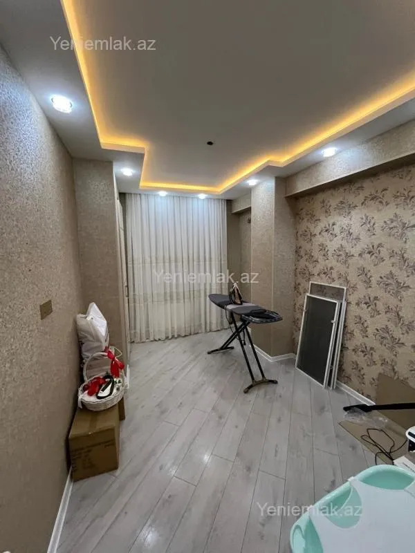 Satılır 3 otaqlı yeni tikili 85 m²