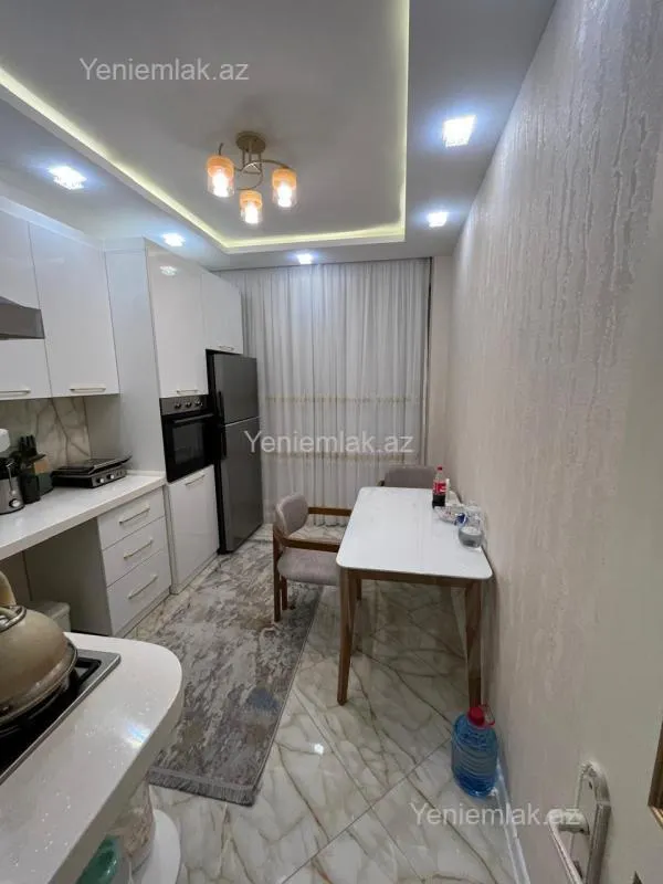 Satılır 3 otaqlı yeni tikili 85 m²