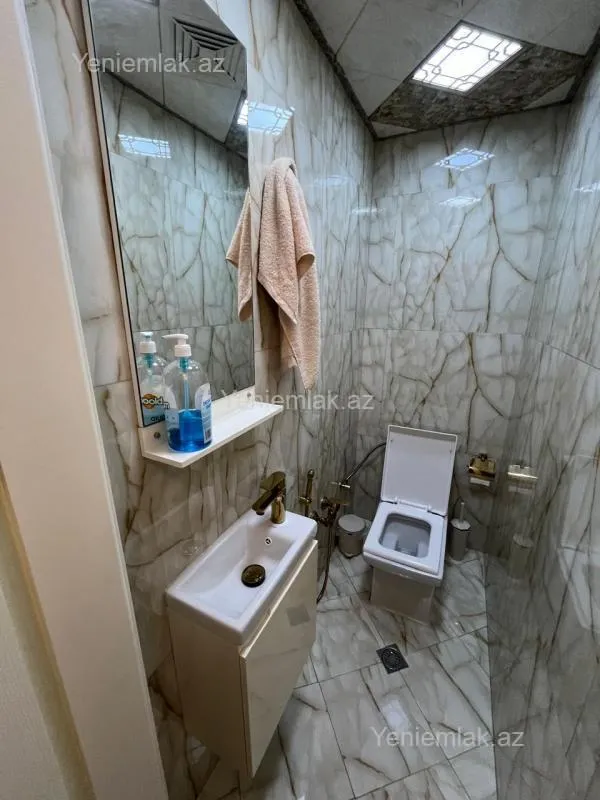 Satılır 3 otaqlı yeni tikili 85 m²