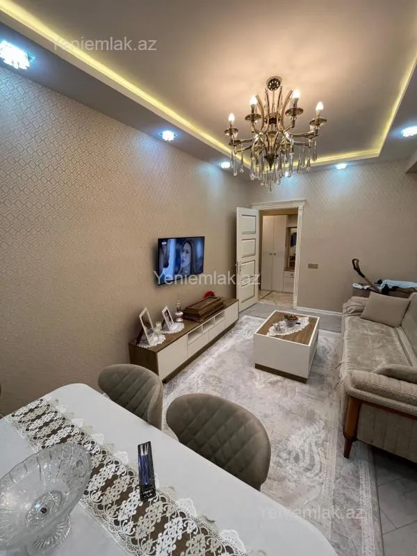 Satılır 3 otaqlı yeni tikili 85 m²