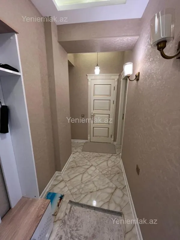 Satılır 3 otaqlı yeni tikili 85 m²