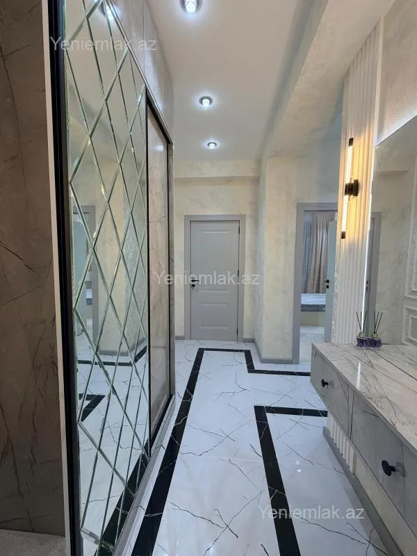 Satılır 2 otaqlı yeni tikili 80 m²