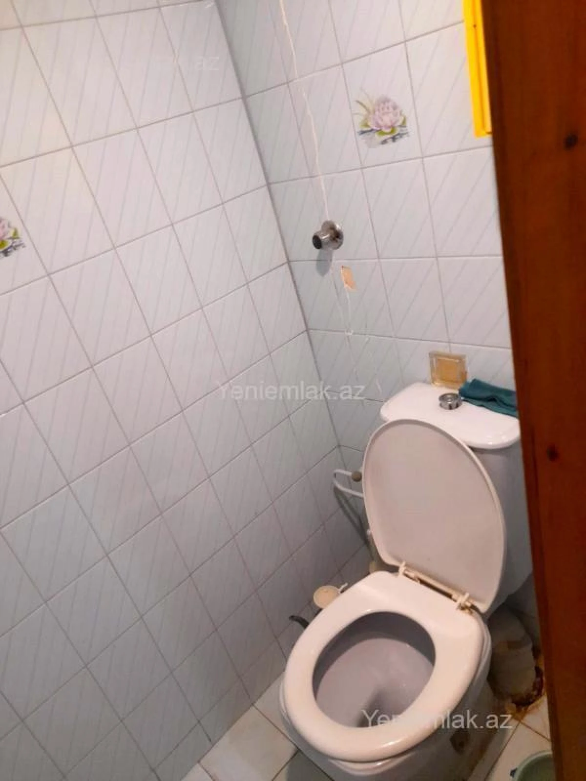 Satılır 2 otaqlı köhnə tikili 60 m²