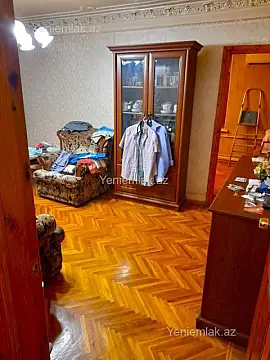 Satılır 2 otaqlı köhnə tikili 60 m²