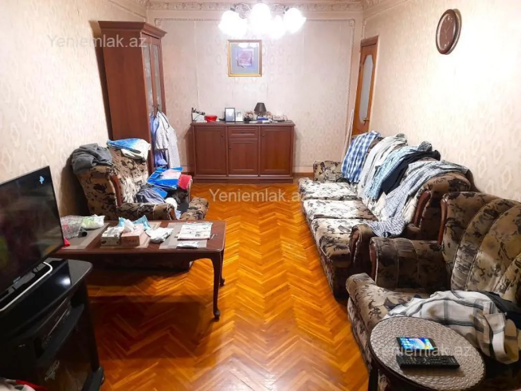Satılır 2 otaqlı köhnə tikili 60 m²