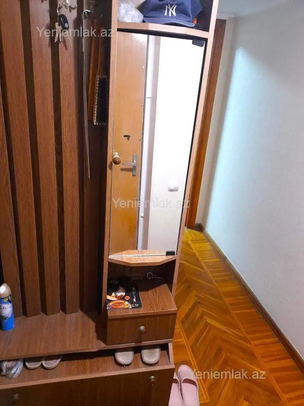 Satılır 2 otaqlı köhnə tikili 60 m²