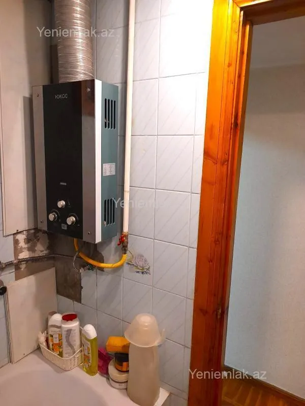 Satılır 2 otaqlı köhnə tikili 60 m²