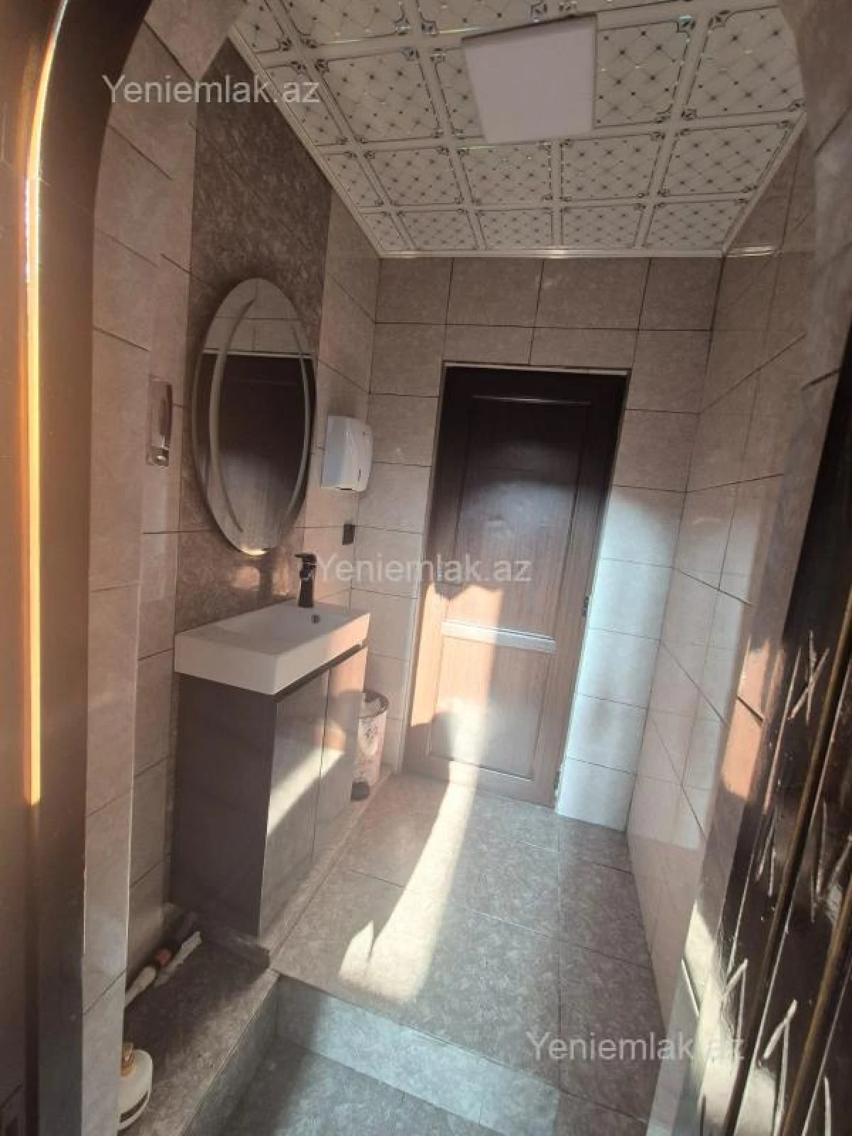 Satılır 5 otaqlı obyekt 400 m²