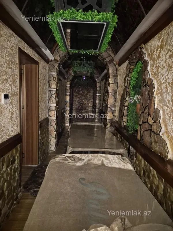 Satılır 5 otaqlı obyekt 400 m²