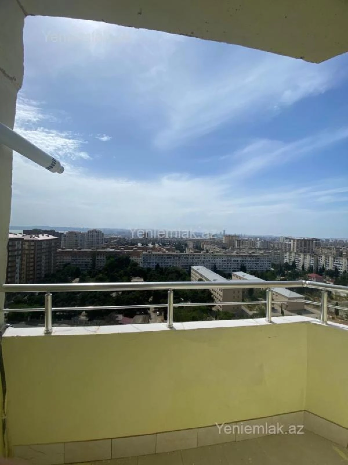 Satılır 3 otaqlı yeni tikili 82 m²