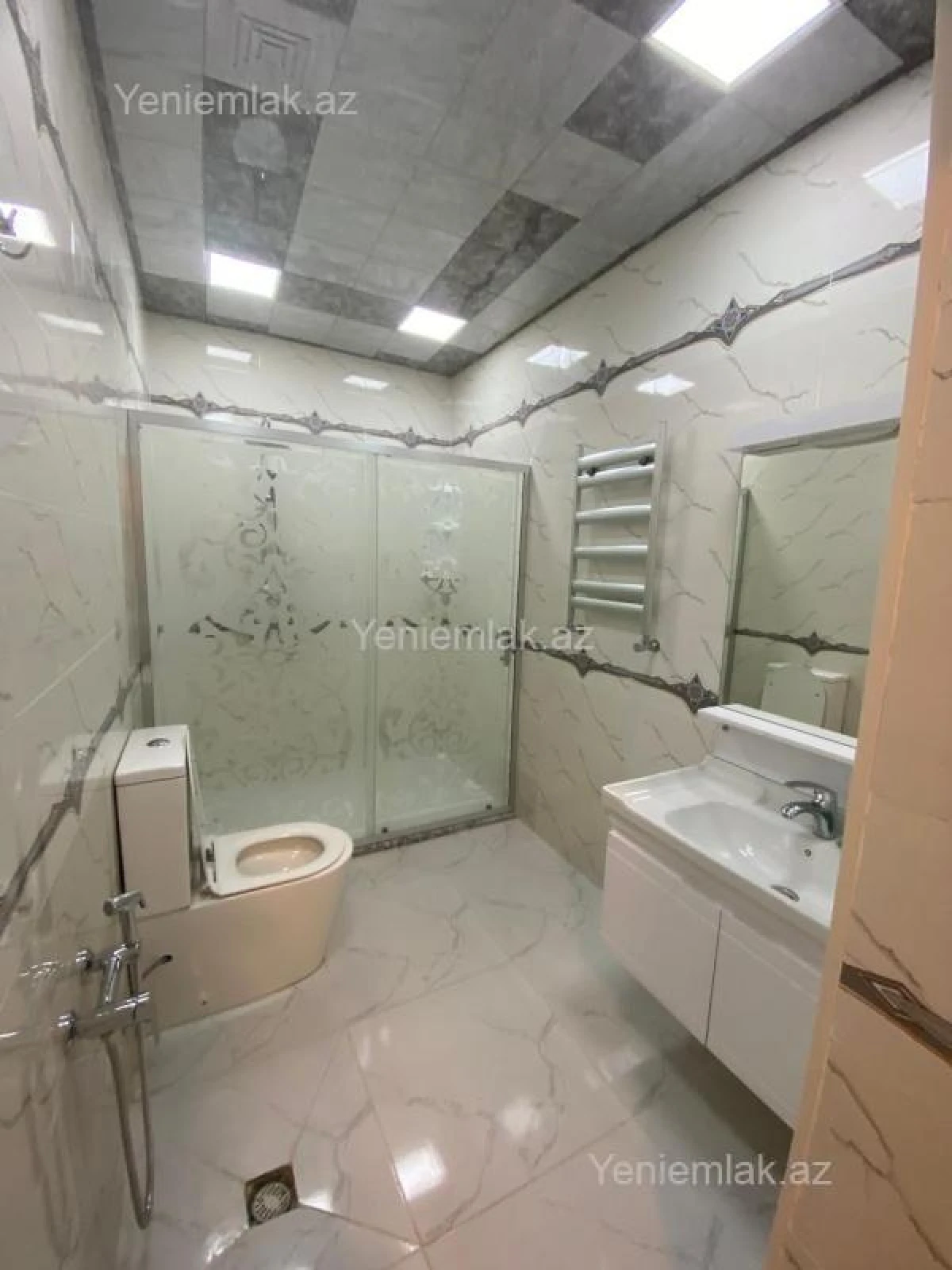 Satılır 3 otaqlı yeni tikili 82 m²