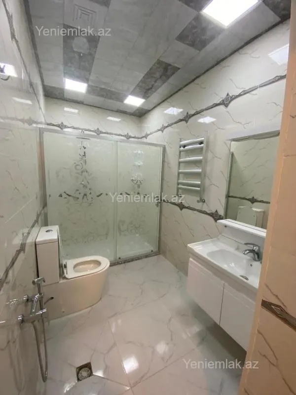 Satılır 3 otaqlı yeni tikili 82 m²