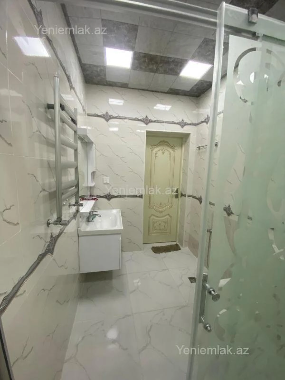 Satılır 3 otaqlı yeni tikili 82 m²