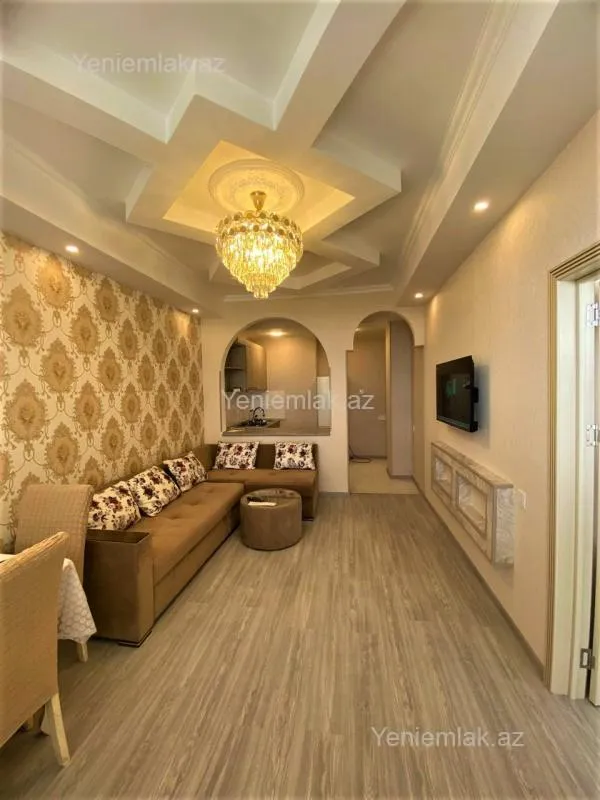 Satılır 3 otaqlı yeni tikili 82 m²