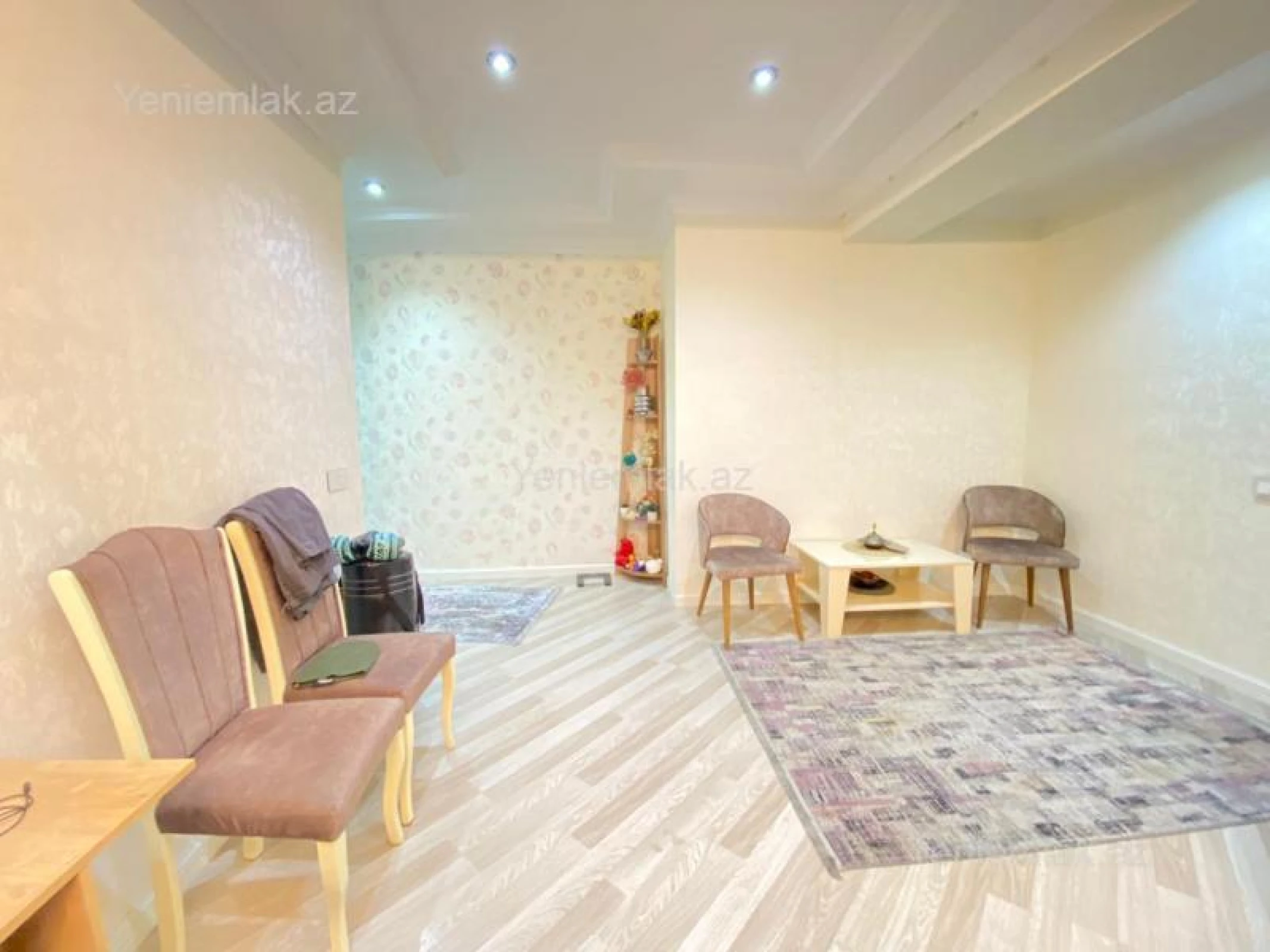 Satılır 3 otaqlı yeni tikili 129.8 m²