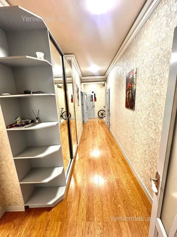 Satılır 3 otaqlı yeni tikili 145 m²