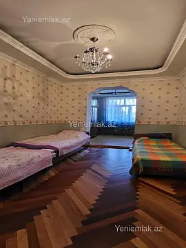 Satılır 4 otaqlı köhnə tikili 85 m²