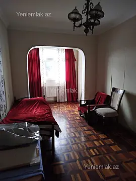 Satılır 4 otaqlı köhnə tikili 85 m²