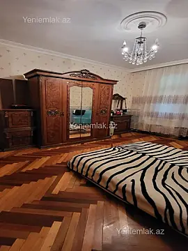 Satılır 4 otaqlı köhnə tikili 85 m²