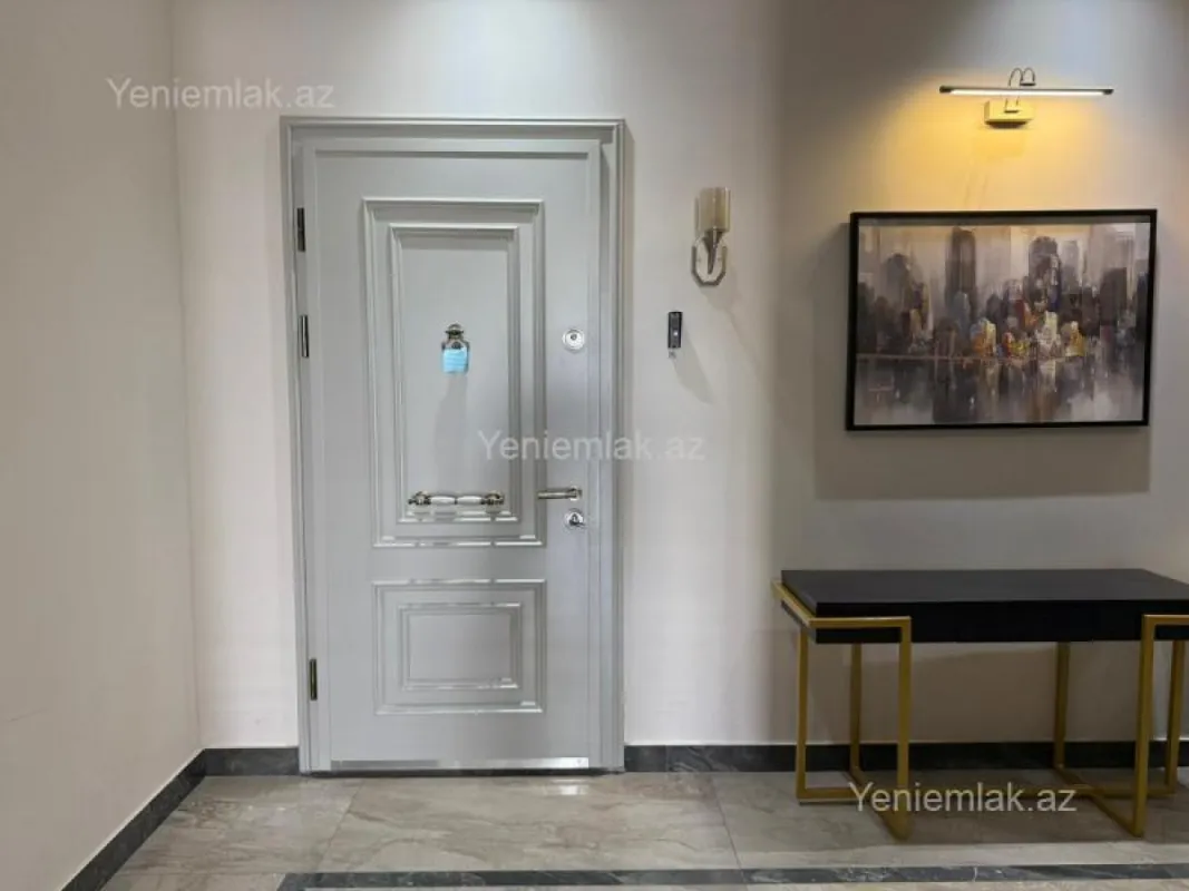 Satılır 4 otaqlı yeni tikili 235 m²