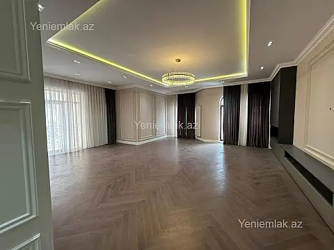Satılır 4 otaqlı yeni tikili 235 m²