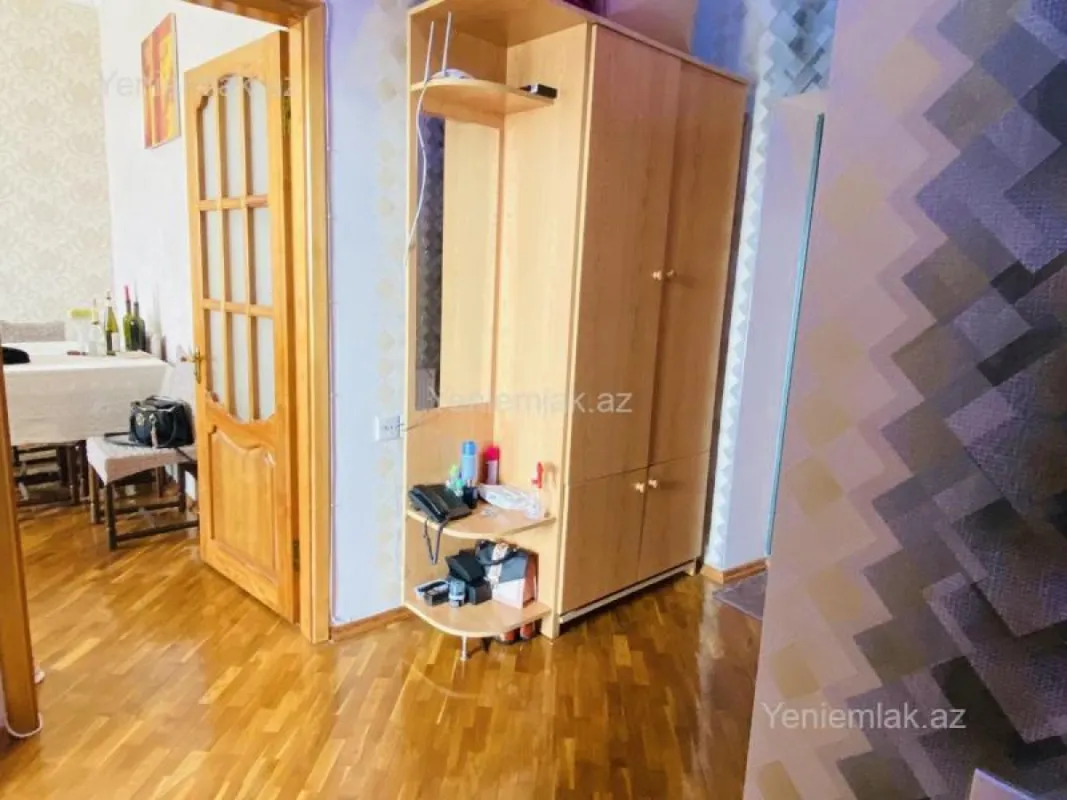 Satılır 2 otaqlı yeni tikili 72 m²