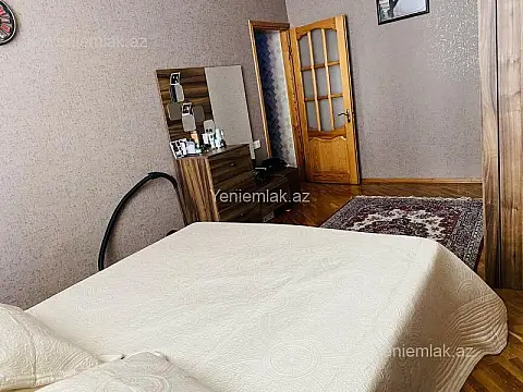 Satılır 2 otaqlı yeni tikili 72 m²